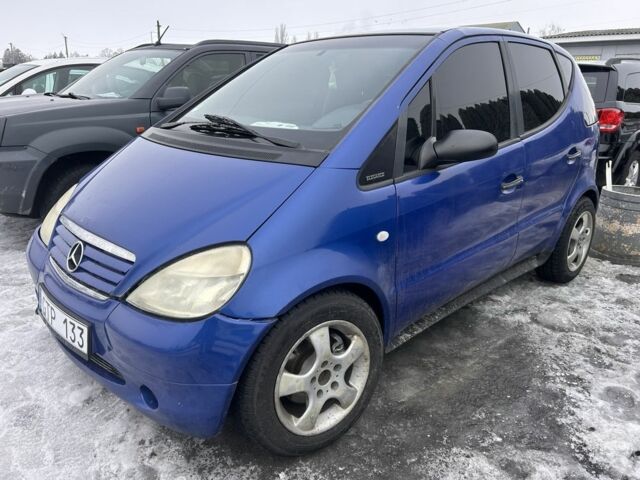 Синій Мерседес А клас, об'ємом двигуна 1.7 л та пробігом 267 тис. км за 1999 $, фото 1 на Automoto.ua