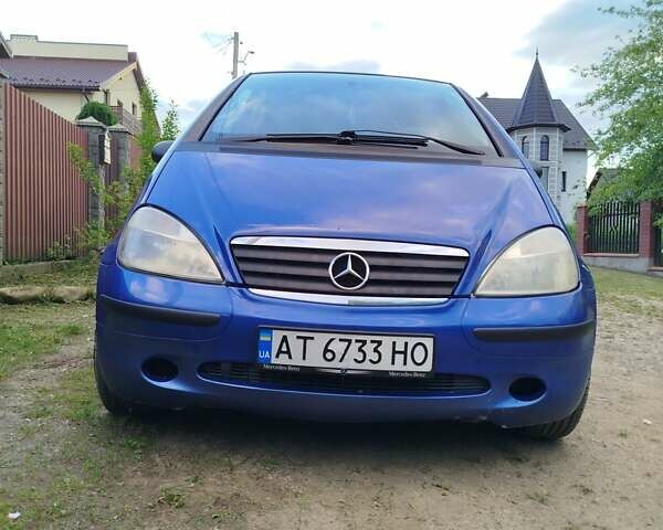Мерседес А класс 1999 в Долине на Automoto.ua Синий Мерседес А класс, объемом двигателя 1.4 л и пробегом 292 тыс. км за 3000 $, фото 1 на Automoto.ua
