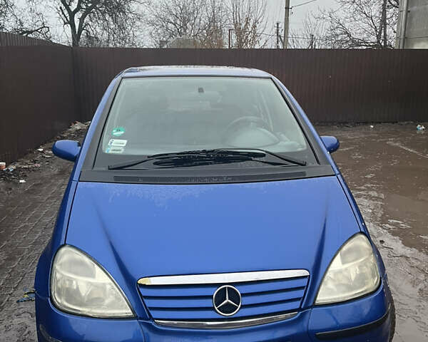 Синій Мерседес А клас, об'ємом двигуна 1.6 л та пробігом 228 тис. км за 1200 $, фото 1 на Automoto.ua