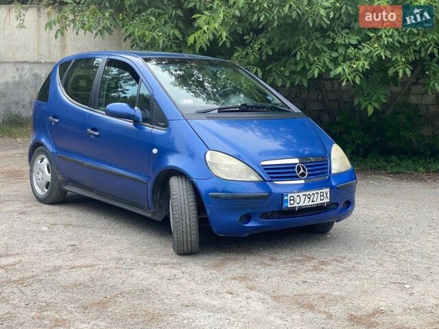 Синій Мерседес А клас, об'ємом двигуна 1.4 л та пробігом 300 тис. км за 1700 $, фото 1 на Automoto.ua