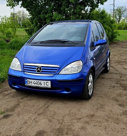 Синій Мерседес А клас, об'ємом двигуна 1.7 л та пробігом 340 тис. км за 3200 $, фото 1 на Automoto.ua