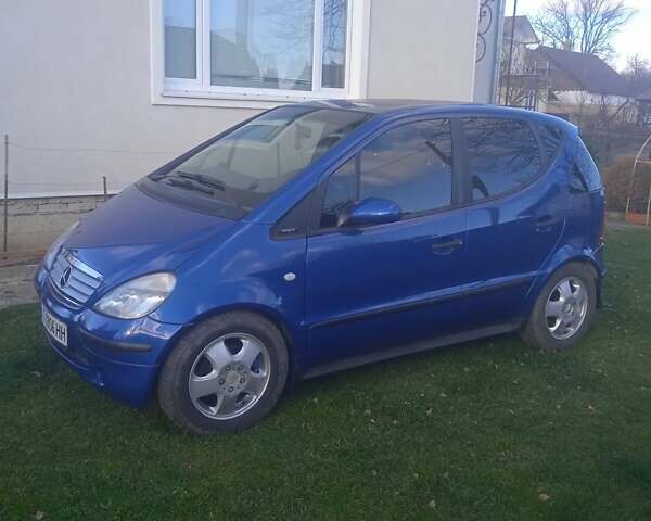 Синий Мерседес А класс, объемом двигателя 1.69 л и пробегом 200 тыс. км за 3300 $, фото 1 на Automoto.ua