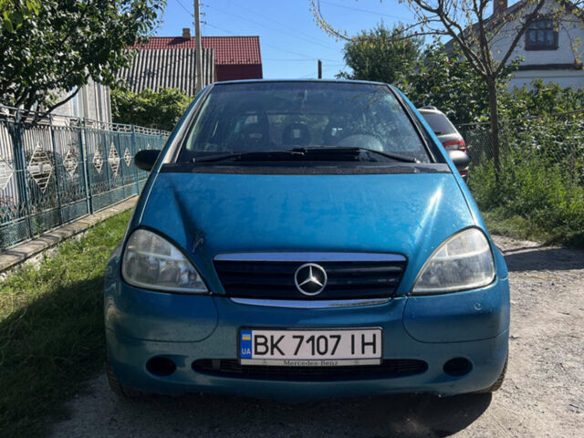 Синій Мерседес А клас, об'ємом двигуна 1.4 л та пробігом 190 тис. км за 3850 $, фото 1 на Automoto.ua