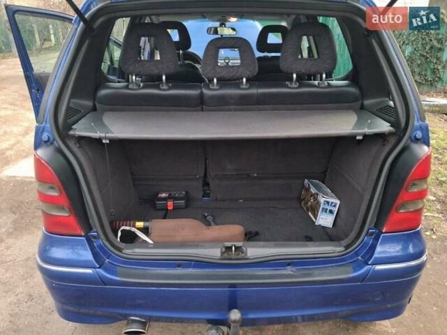 Синий Мерседес А класс, объемом двигателя 1.4 л и пробегом 189 тыс. км за 3509 $, фото 1 на Automoto.ua