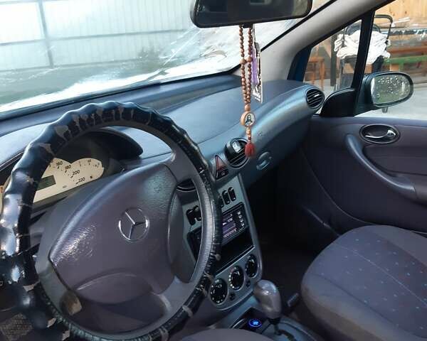 Синій Мерседес А клас, об'ємом двигуна 1.69 л та пробігом 266 тис. км за 3100 $, фото 1 на Automoto.ua