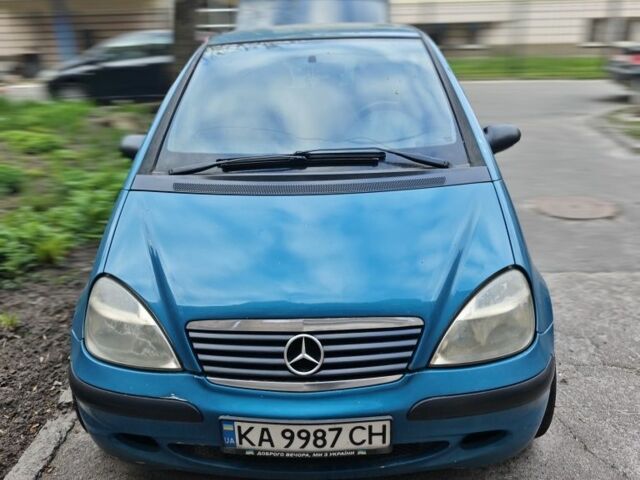 Синій Мерседес А клас, об'ємом двигуна 1.6 л та пробігом 350 тис. км за 2000 $, фото 1 на Automoto.ua