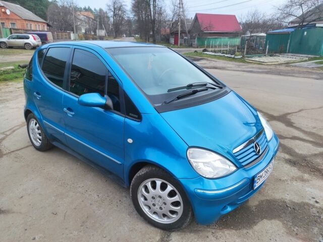 Синий Мерседес А класс, объемом двигателя 1.7 л и пробегом 181 тыс. км за 2600 $, фото 1 на Automoto.ua