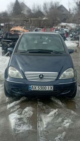 Синій Мерседес А клас, об'ємом двигуна 1.9 л та пробігом 203 тис. км за 4800 $, фото 1 на Automoto.ua