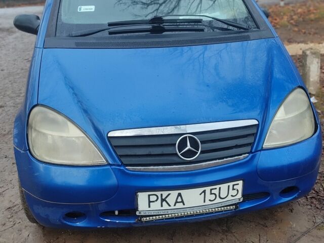Синій Мерседес А клас, об'ємом двигуна 1.7 л та пробігом 345 тис. км за 1500 $, фото 1 на Automoto.ua