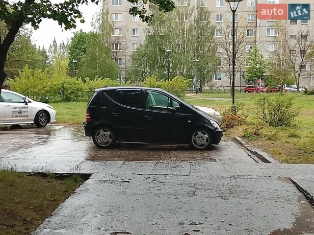 Синій Мерседес А клас, об'ємом двигуна 1.7 л та пробігом 347 тис. км за 1500 $, фото 1 на Automoto.ua