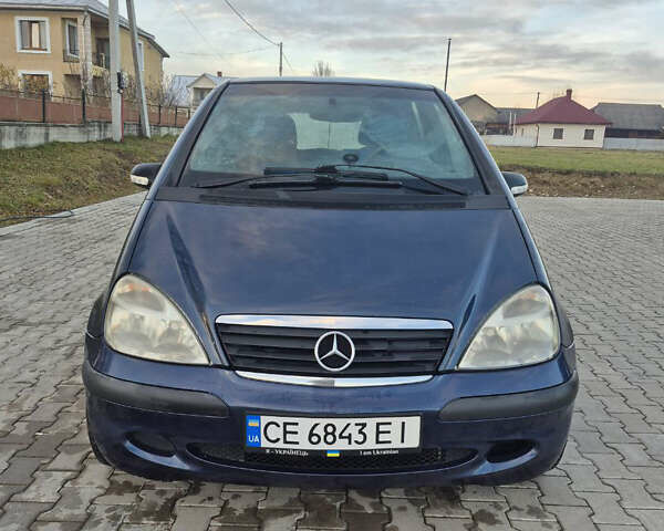 Синий Мерседес А класс, объемом двигателя 1.7 л и пробегом 250 тыс. км за 3800 $, фото 1 на Automoto.ua