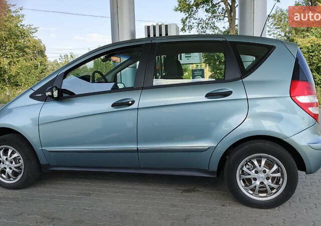 Синий Мерседес А класс, объемом двигателя 1.5 л и пробегом 120 тыс. км за 5500 $, фото 1 на Automoto.ua