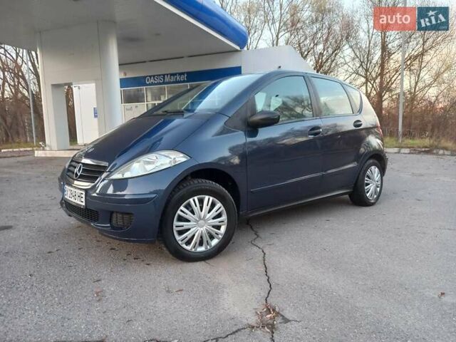 Синий Мерседес А класс, объемом двигателя 1.99 л и пробегом 204 тыс. км за 4300 $, фото 1 на Automoto.ua