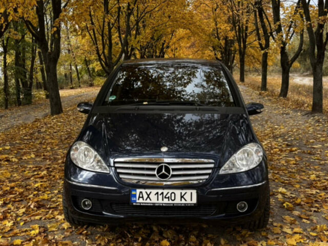 Синій Мерседес А клас, об'ємом двигуна 1.7 л та пробігом 194 тис. км за 5500 $, фото 1 на Automoto.ua