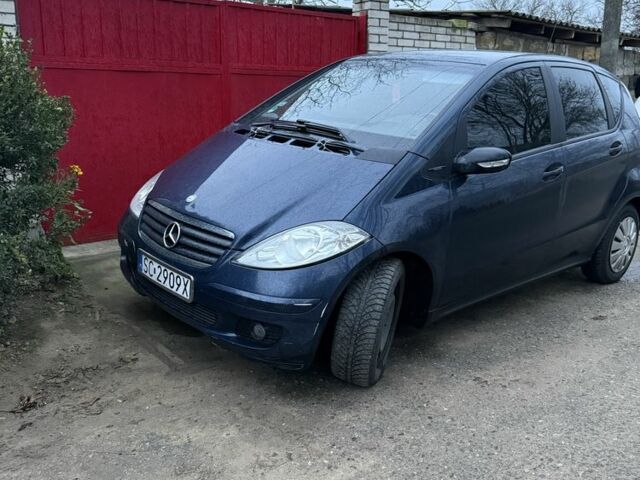 Синий Мерседес А класс, объемом двигателя 2 л и пробегом 300 тыс. км за 1850 $, фото 1 на Automoto.ua