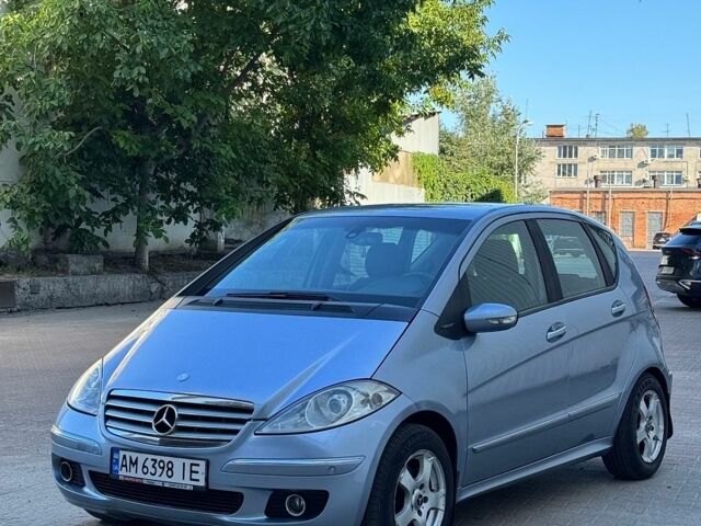 Синій Мерседес А клас, об'ємом двигуна 2 л та пробігом 287 тис. км за 4800 $, фото 1 на Automoto.ua