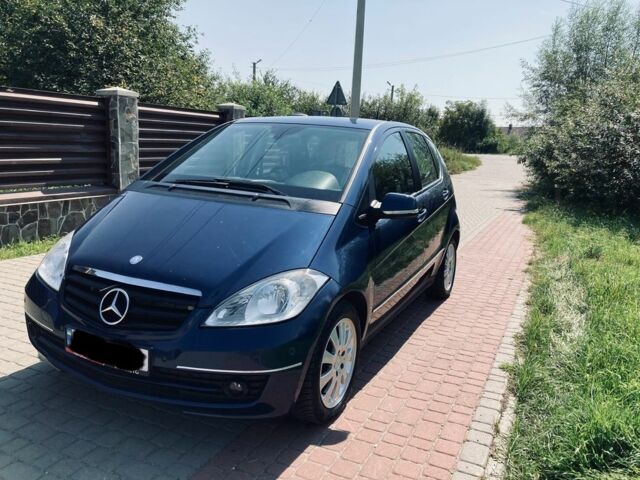 Синий Мерседес А класс, объемом двигателя 1.5 л и пробегом 130 тыс. км за 6300 $, фото 1 на Automoto.ua