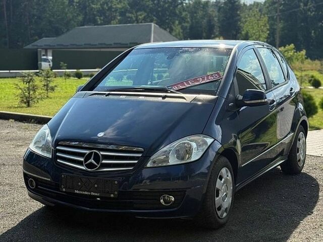 Синій Мерседес А клас, об'ємом двигуна 1.7 л та пробігом 193 тис. км за 4800 $, фото 1 на Automoto.ua