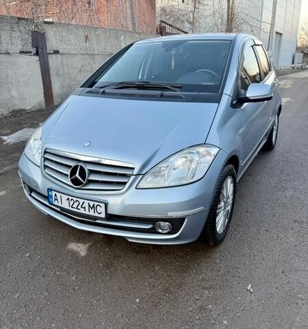 Синій Мерседес А клас, об'ємом двигуна 1.7 л та пробігом 61 тис. км за 8300 $, фото 1 на Automoto.ua