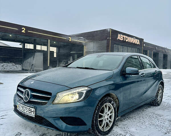Синій Мерседес А клас, об'ємом двигуна 1.8 л та пробігом 160 тис. км за 10500 $, фото 1 на Automoto.ua