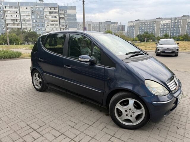 Синій Мерседес А клас, об'ємом двигуна 1.9 л та пробігом 100 тис. км за 3500 $, фото 1 на Automoto.ua