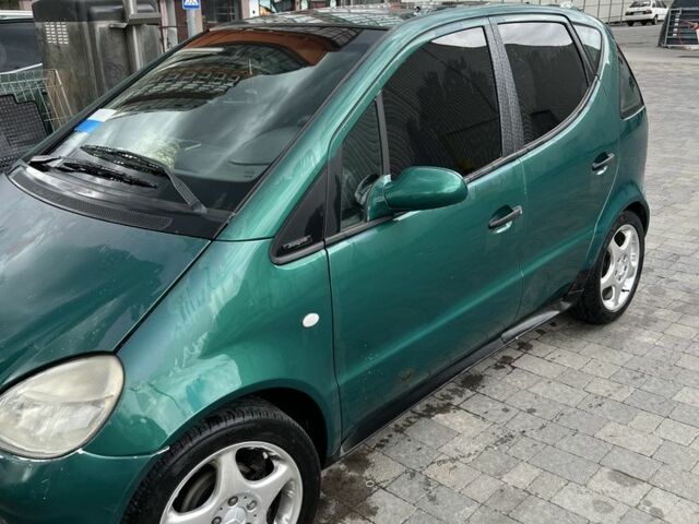 Зеленый Мерседес А класс, объемом двигателя 0 л и пробегом 210 тыс. км за 800 $, фото 1 на Automoto.ua