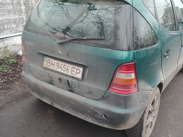 Зелений Мерседес А клас, об'ємом двигуна 1.6 л та пробігом 100 тис. км за 2800 $, фото 1 на Automoto.ua