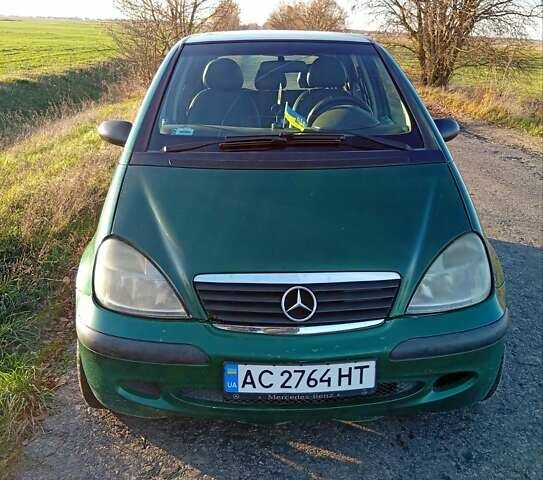 Зеленый Мерседес А класс, объемом двигателя 1.69 л и пробегом 350 тыс. км за 2500 $, фото 1 на Automoto.ua
