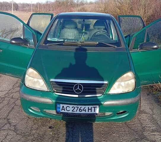 Зелений Мерседес А клас, об'ємом двигуна 1.69 л та пробігом 350 тис. км за 2500 $, фото 1 на Automoto.ua