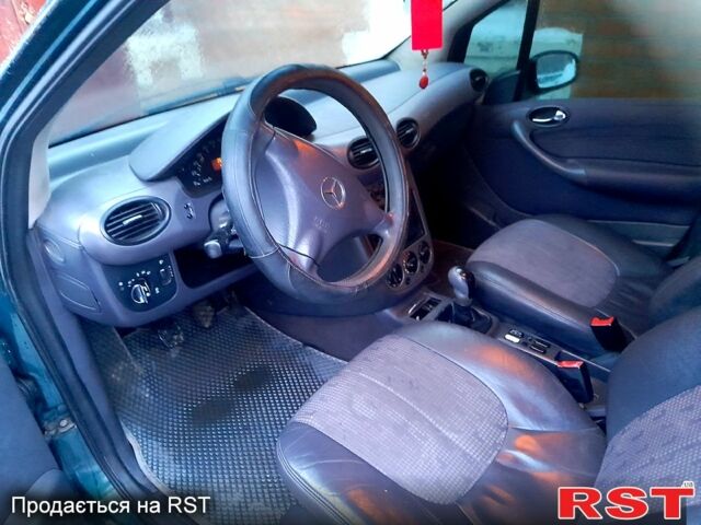 Зеленый Мерседес А класс, объемом двигателя 1.7 л и пробегом 269 тыс. км за 2100 $, фото 1 на Automoto.ua