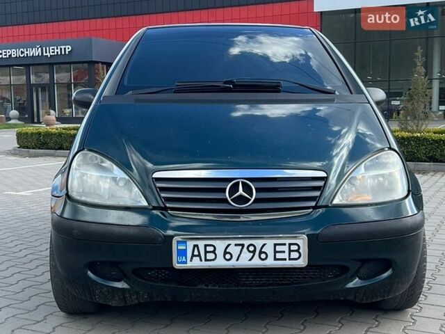 Зелений Мерседес А клас, об'ємом двигуна 1.69 л та пробігом 300 тис. км за 2150 $, фото 1 на Automoto.ua