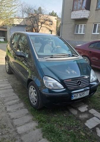 Зеленый Мерседес А класс, объемом двигателя 1.4 л и пробегом 247 тыс. км за 2800 $, фото 1 на Automoto.ua