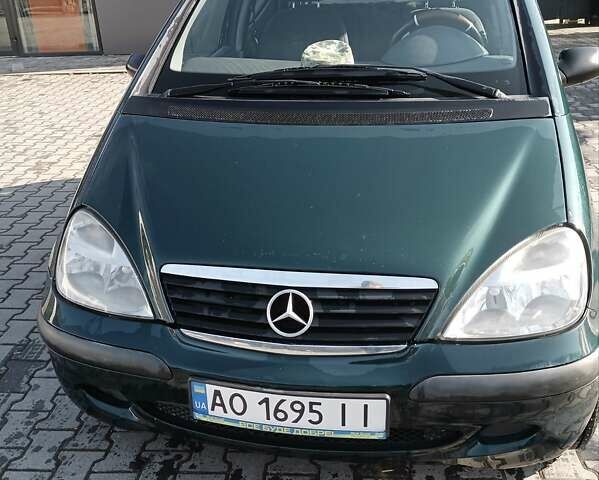 Зеленый Мерседес А класс, объемом двигателя 1.4 л и пробегом 246 тыс. км за 3200 $, фото 1 на Automoto.ua