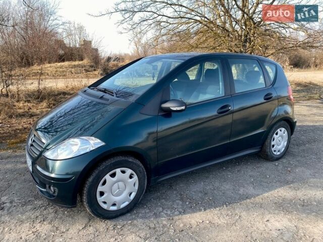 Зеленый Мерседес А класс, объемом двигателя 2 л и пробегом 268 тыс. км за 3999 $, фото 1 на Automoto.ua