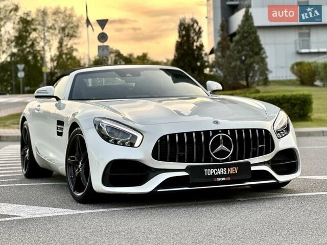 Белый Мерседес AMG GT, объемом двигателя 3.98 л и пробегом 16 тыс. км за 109500 $, фото 1 на Automoto.ua