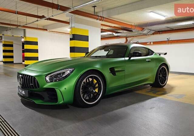 Зеленый Мерседес AMG GT, объемом двигателя 3.98 л и пробегом 40 тыс. км за 139900 $, фото 1 на Automoto.ua