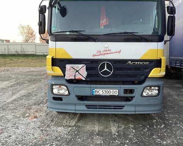 Білий Мерседес Актрос, об'ємом двигуна 11.95 л та пробігом 700 тис. км за 50000 $, фото 1 на Automoto.ua