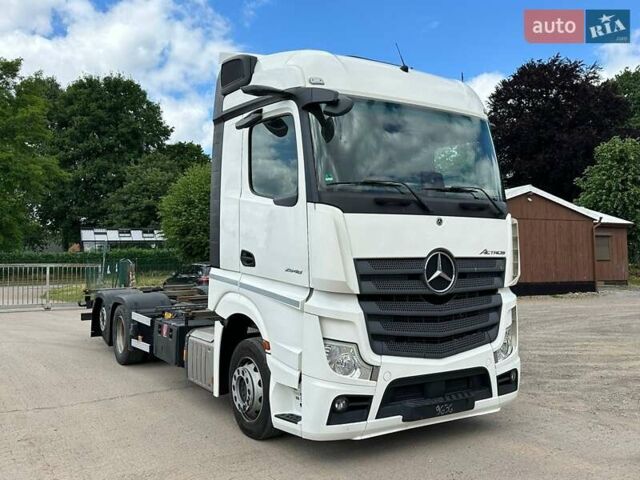 Белый Мерседес Актрос, объемом двигателя 12.81 л и пробегом 496 тыс. км за 75478 $, фото 1 на Automoto.ua