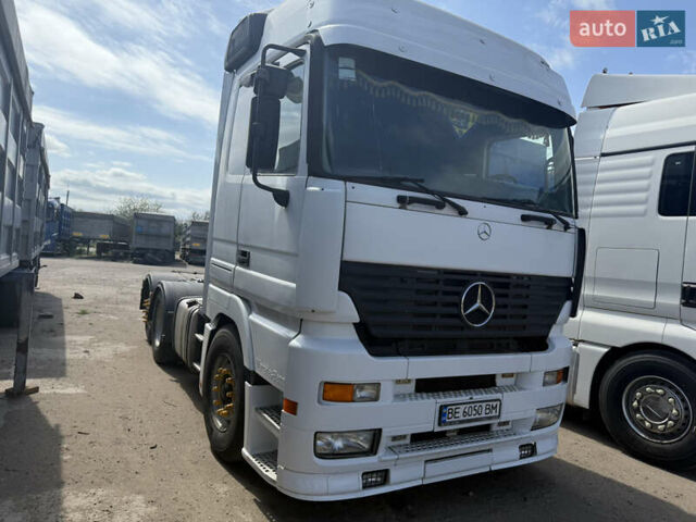 Білий Мерседес Актрос, об'ємом двигуна 0 л та пробігом 1 тис. км за 11200 $, фото 1 на Automoto.ua