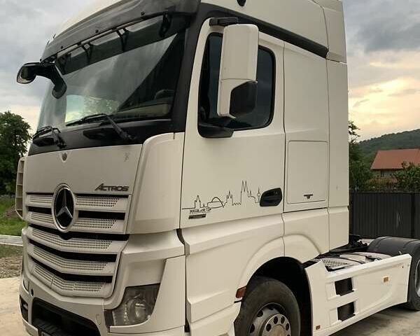Білий Мерседес Актрос, об'ємом двигуна 12.81 л та пробігом 1 тис. км за 12000 $, фото 1 на Automoto.ua