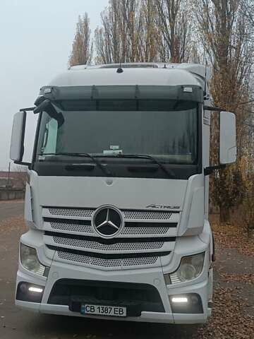 Білий Мерседес Актрос, об'ємом двигуна 12.81 л та пробігом 777 тис. км за 15000 $, фото 1 на Automoto.ua