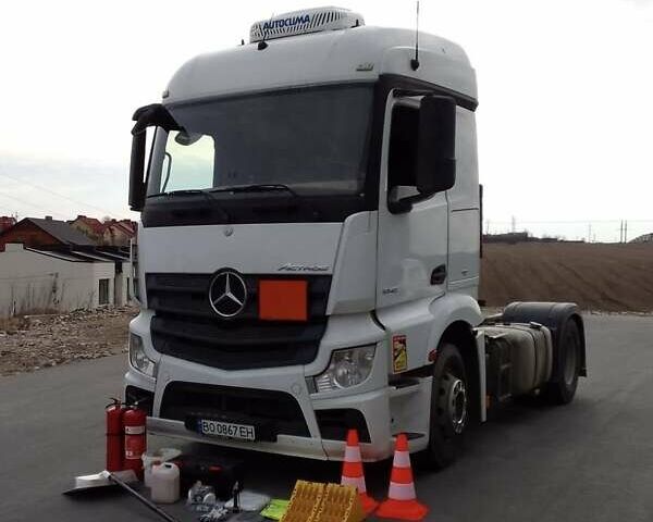 Мерседес Актрос 2014 у Тернополі на Automoto.ua Білий Мерседес Актрос, об'ємом двигуна 10.68 л та пробігом 850 тис. км за 12000 $, фото 1 на Automoto.ua