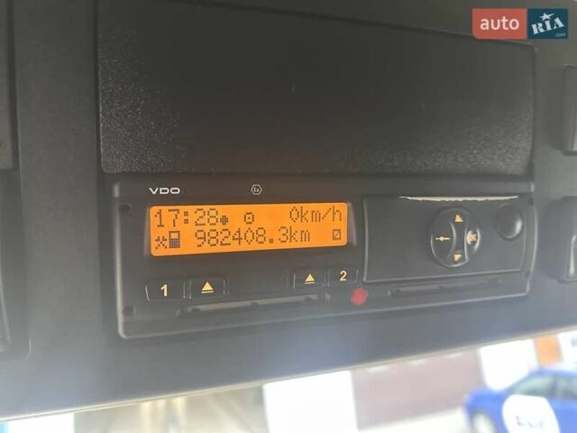 Белый Мерседес Актрос, объемом двигателя 10.6 л и пробегом 980 тыс. км за 20000 $, фото 1 на Automoto.ua