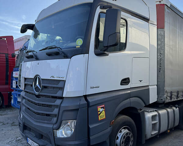 Білий Мерседес Актрос, об'ємом двигуна 12.81 л та пробігом 850 тис. км за 28000 $, фото 1 на Automoto.ua