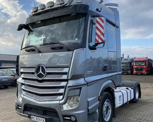 Мерседес Актрос, объемом двигателя 12 л и пробегом 2 тыс. км за 16000 $, фото 1 на Automoto.ua