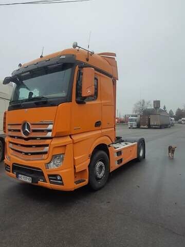 Мерседес Актрос, объемом двигателя 12.8 л и пробегом 900 тыс. км за 20000 $, фото 1 на Automoto.ua