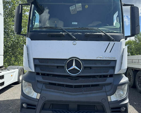 Мерседес Актрос, об'ємом двигуна 12.8 л та пробігом 750 тис. км за 18500 $, фото 1 на Automoto.ua