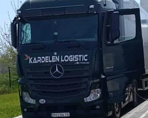 Мерседес Актрос, объемом двигателя 0 л и пробегом 700 тыс. км за 28000 $, фото 1 на Automoto.ua