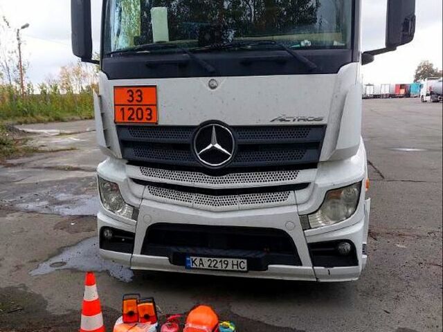 Мерседес Актрос, объемом двигателя 12 л и пробегом 538 тыс. км за 31500 $, фото 1 на Automoto.ua