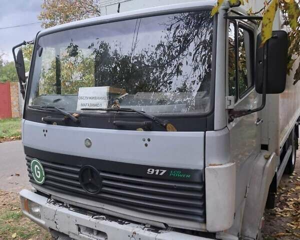 Сірий Мерседес Актрос, об'ємом двигуна 4.25 л та пробігом 300 тис. км за 6800 $, фото 1 на Automoto.ua